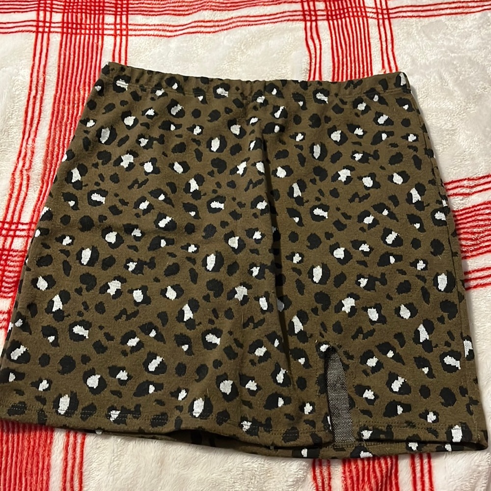 Dark green cheetah print mini skirt